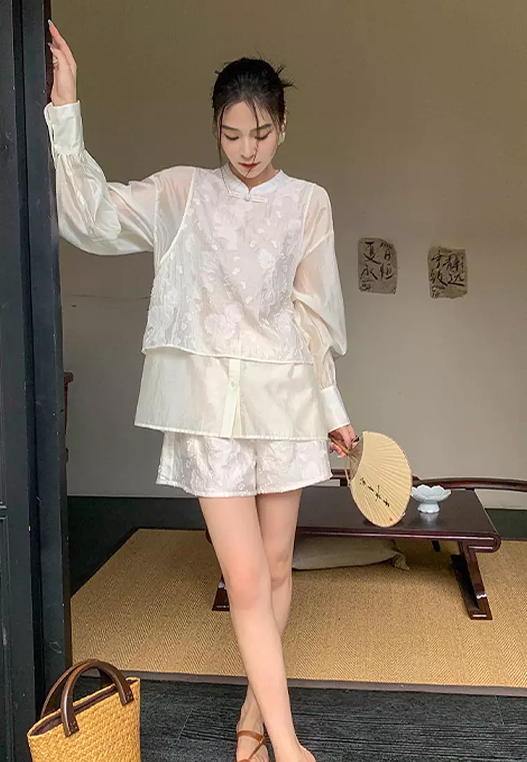 Vintage boutique fashionable shorts CA24092308