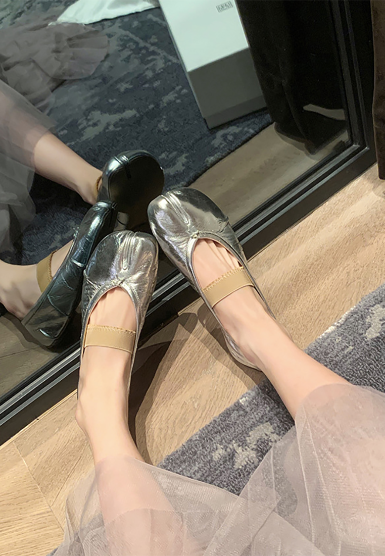 Tibi one-strap split-toe closed-toe slippers for outdoor wear CA25021329SL