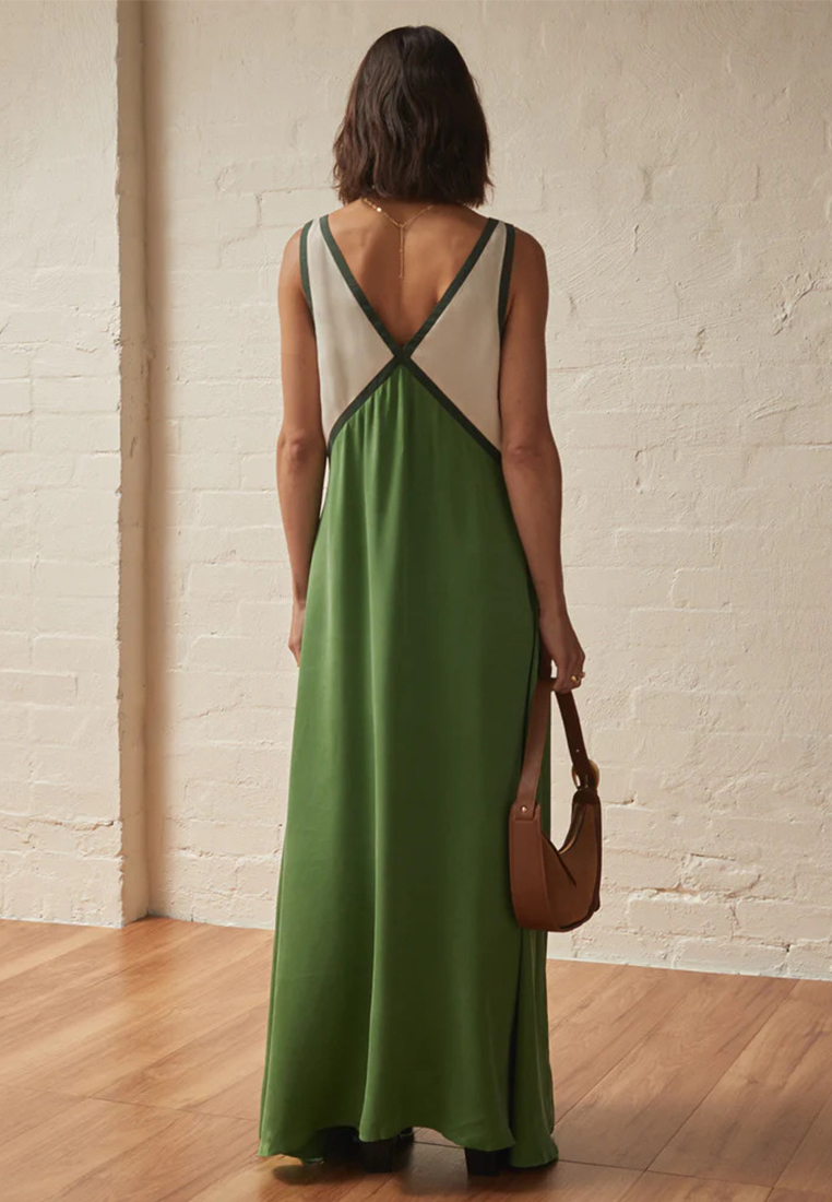 Fashionable sleeveless color blocked large swing dress CA25042277GR