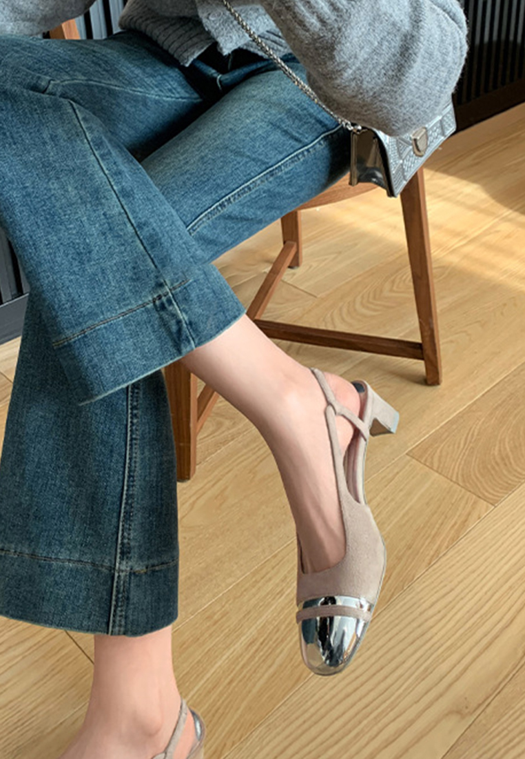 New Chanel style hollow back thick heel evening shoes CA225042234BK