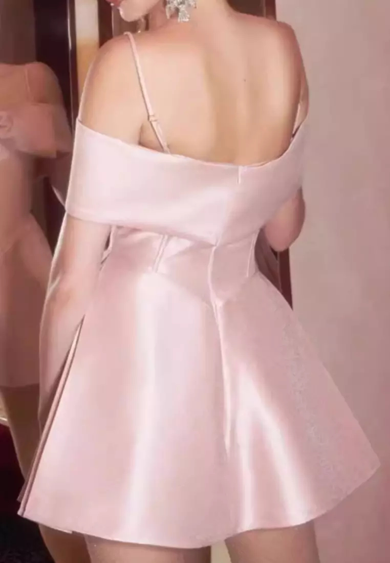 Luxurious new one-shoulder bow backless suspender dress K100201