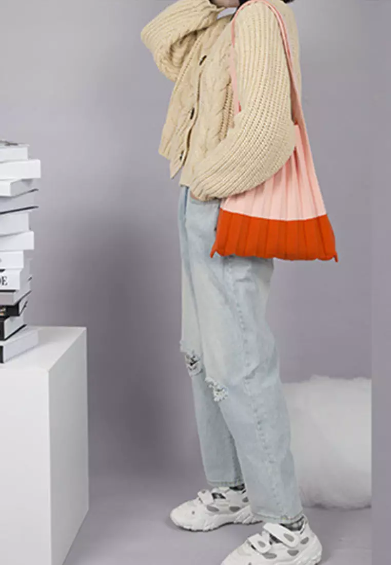 Knitted Color Matching Pleated Hand Bag CA072929PIRD