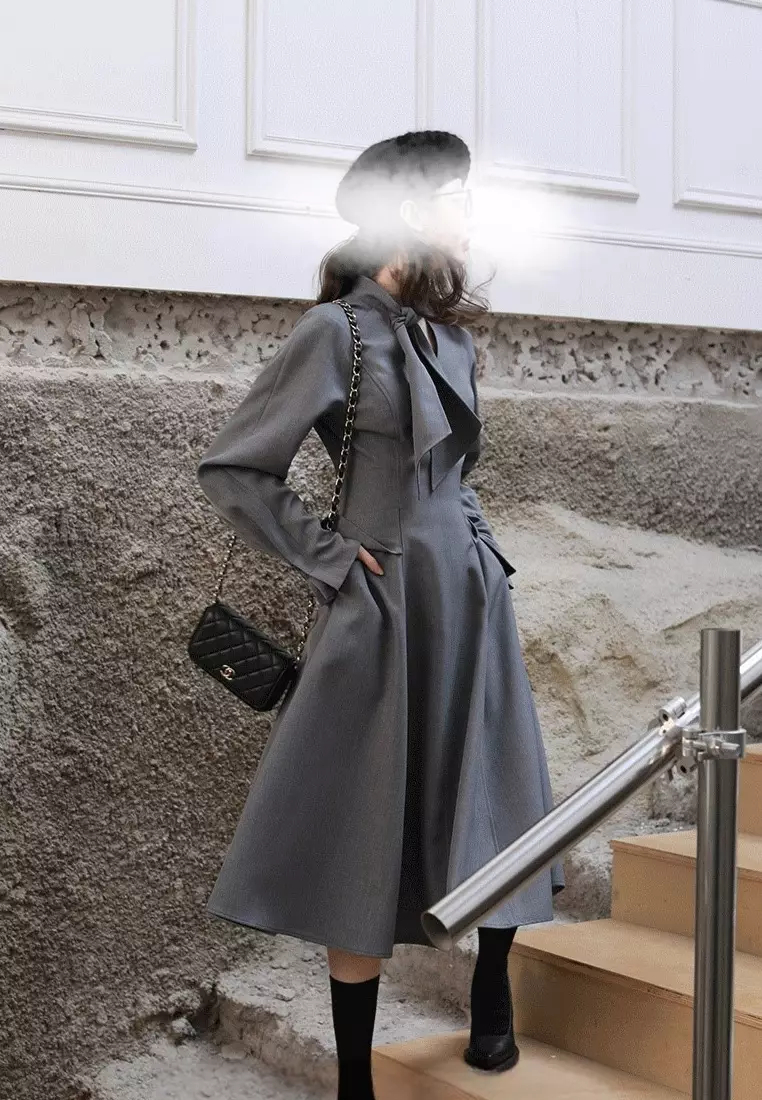 2024 new elegant gray V-neck long-sleeved dress K092601