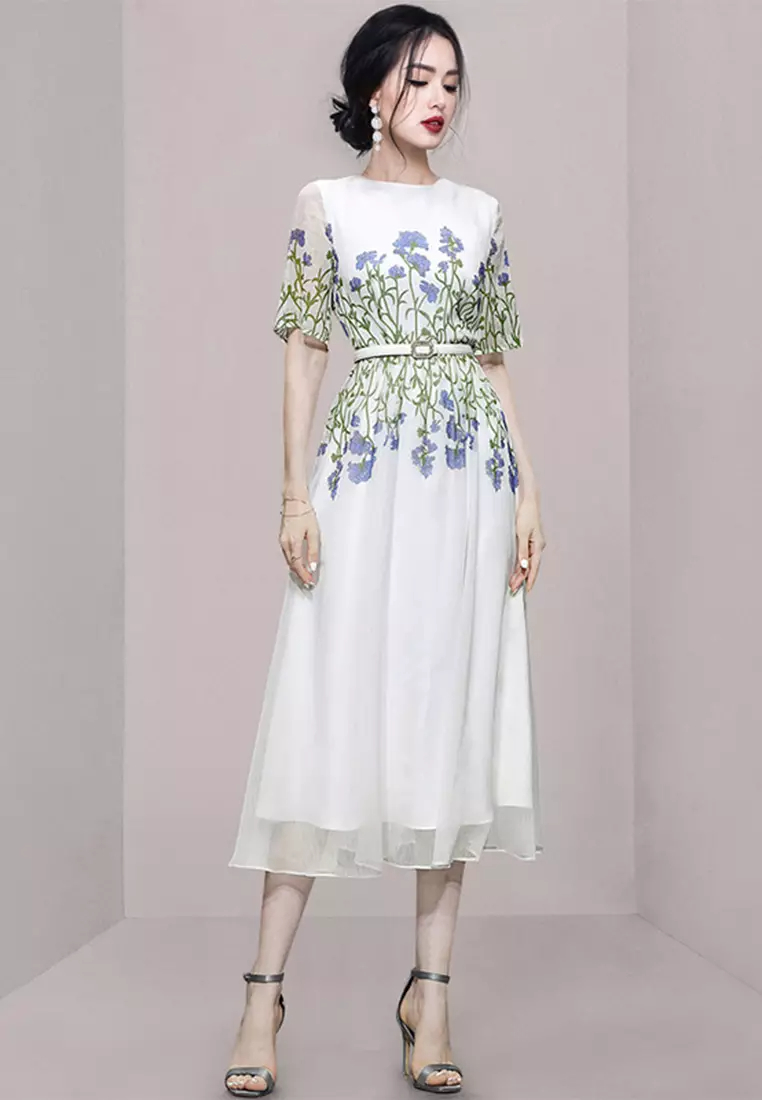 2024 New Chic White Short Sleeve Printed Chiffon Dress CA061384