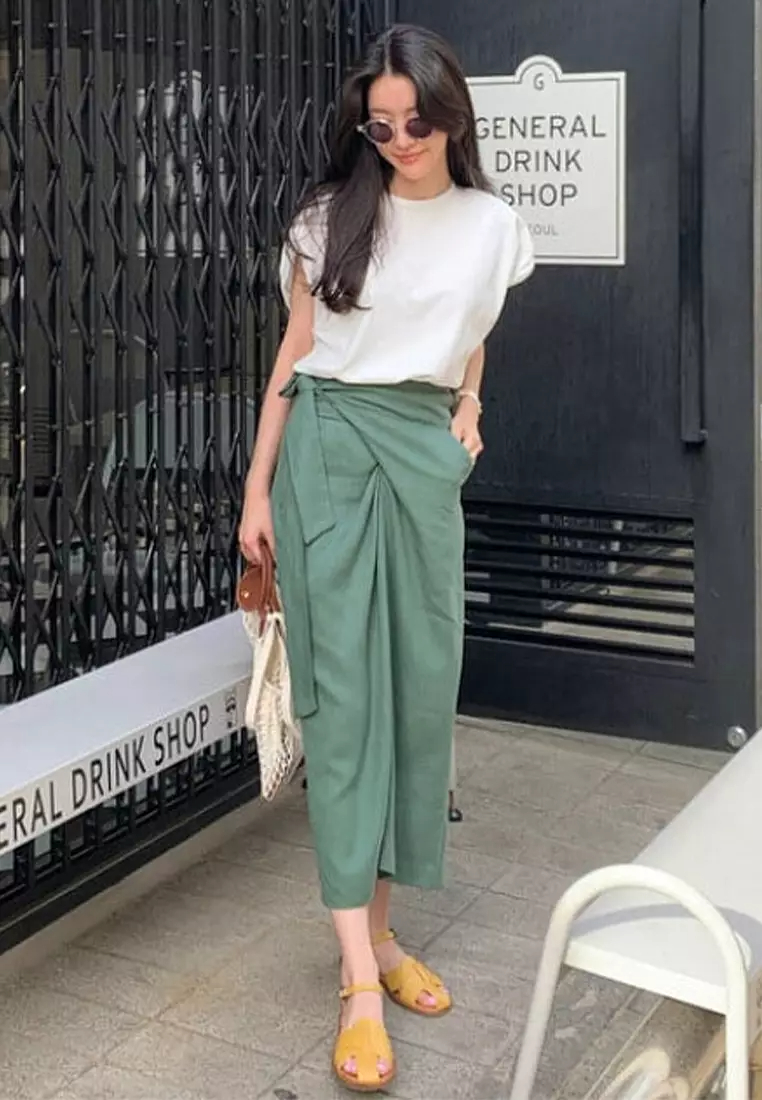 New loose short-sleeved T-shirt + strappy high-waist skirt suit CA24032539PI