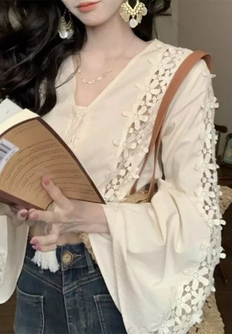 New temperament floral hollow long-sleeved shirt top K093001