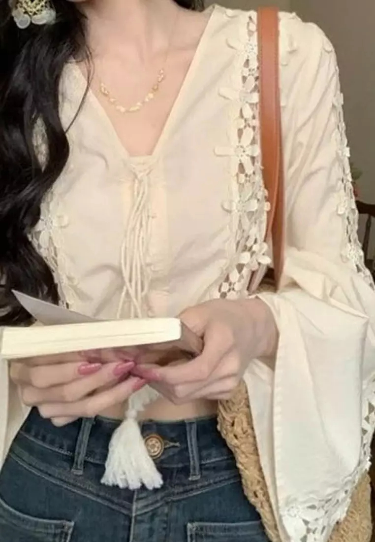 New temperament floral hollow long-sleeved shirt top K093001