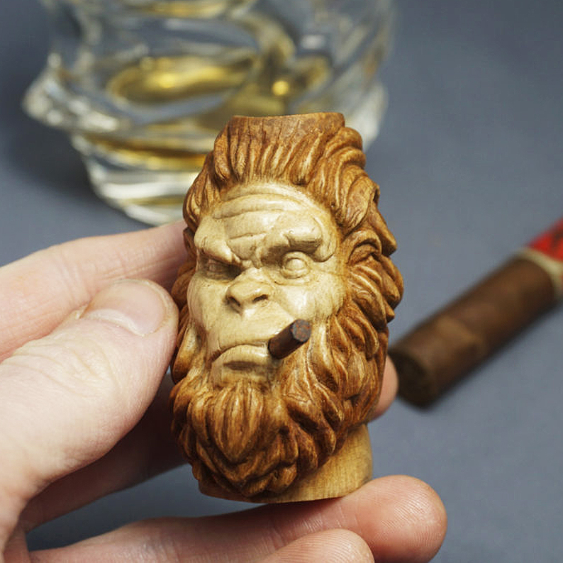 Sasquatch Cigar Stand