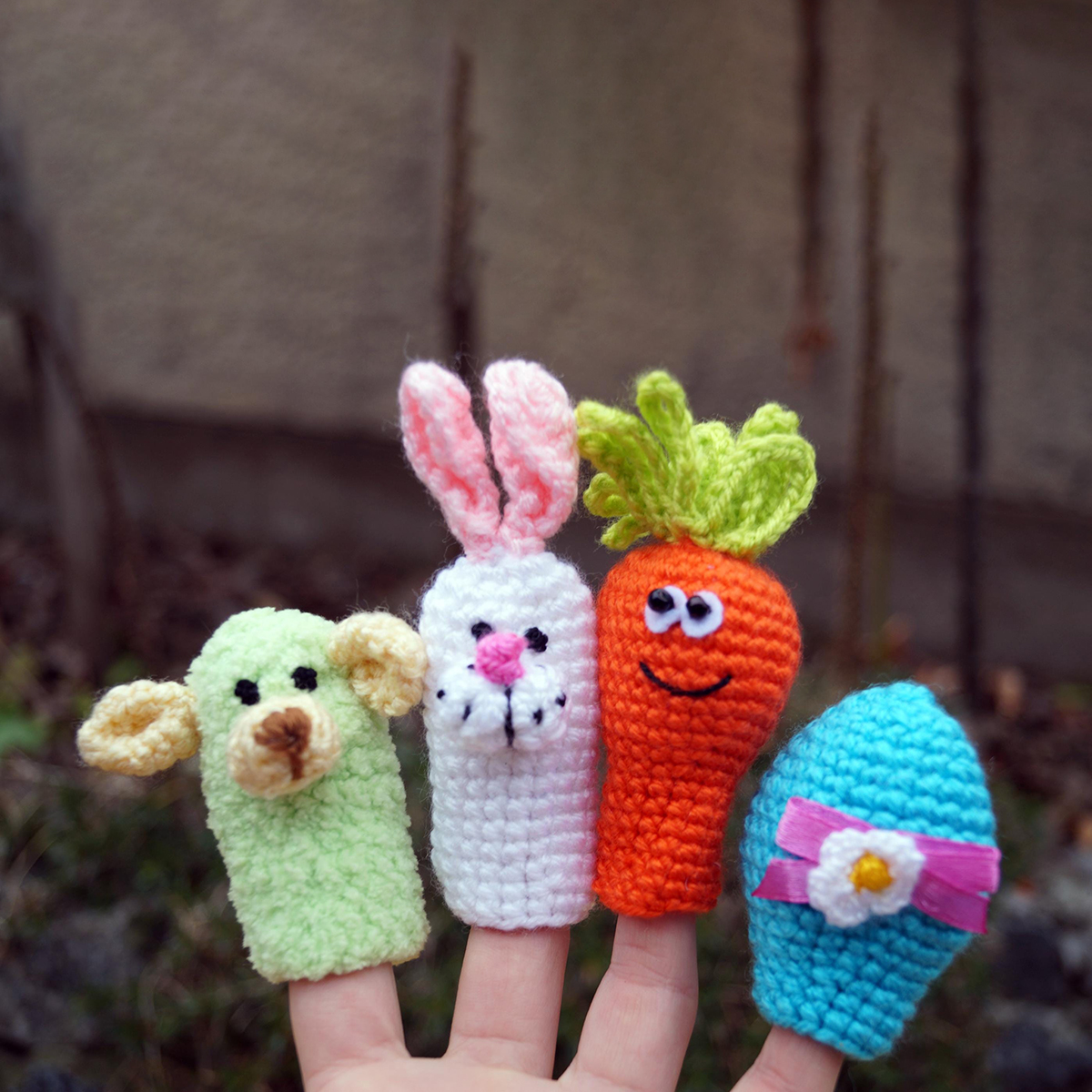 Easter Finger Puppet