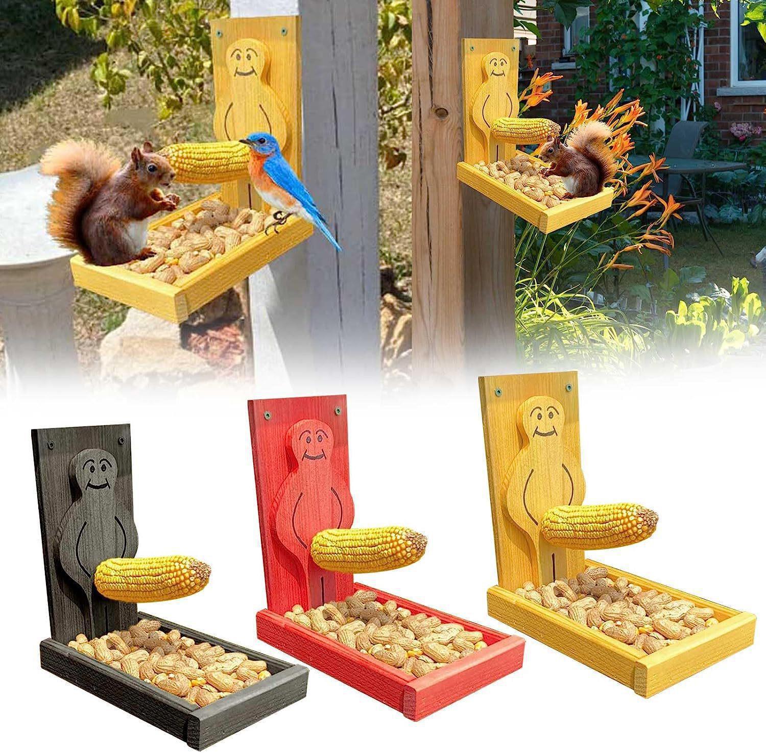 🔥2024 Spring Hot Sale - 🐿️Proud Man Squirrel Feeder