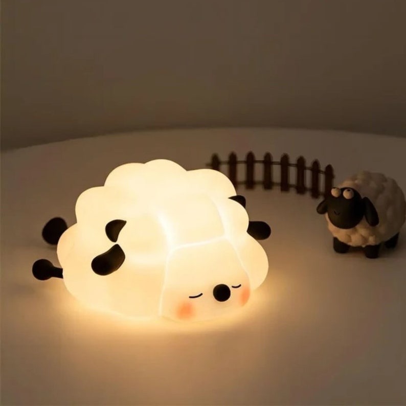 Level 3 dimmable parenting touch night light (With a 30 minute timer)