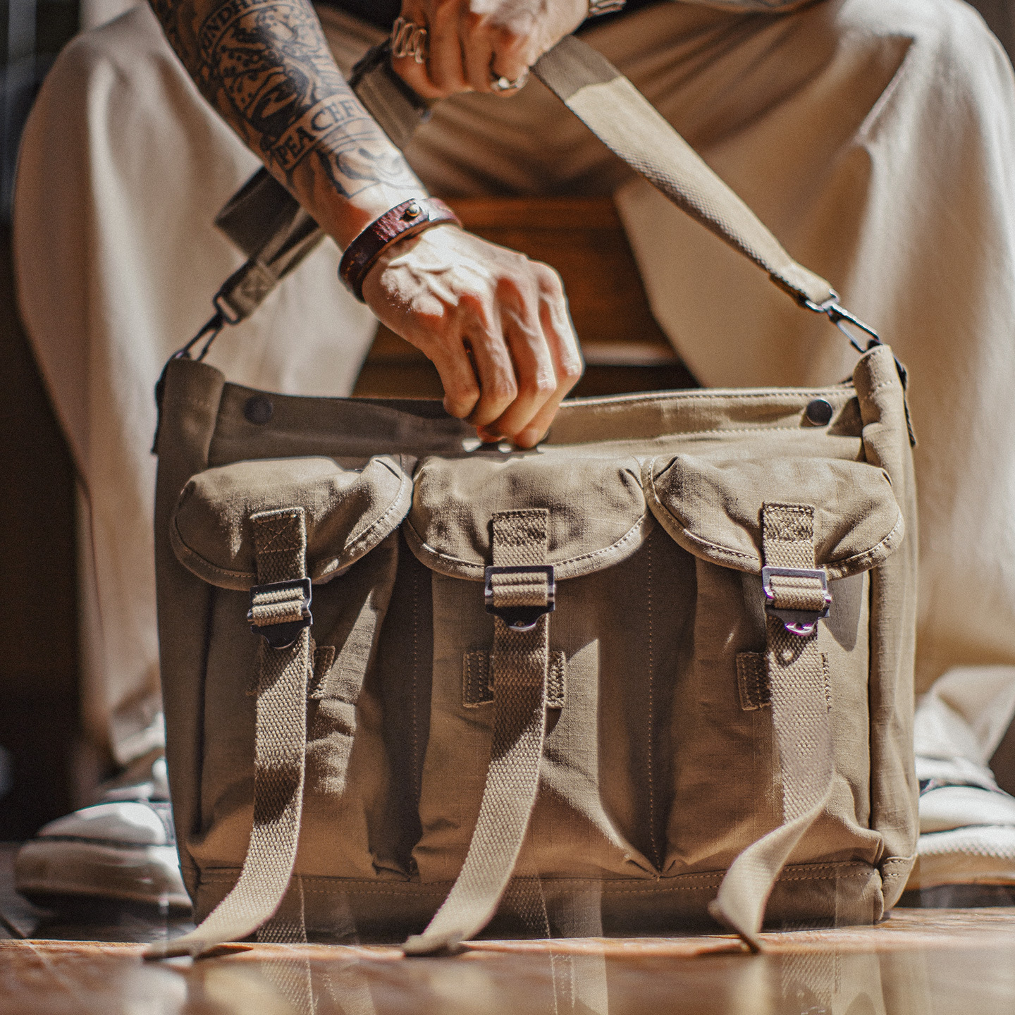 American Desert Outdoor Training Yellow Large Capacity Handheld Postman Bag