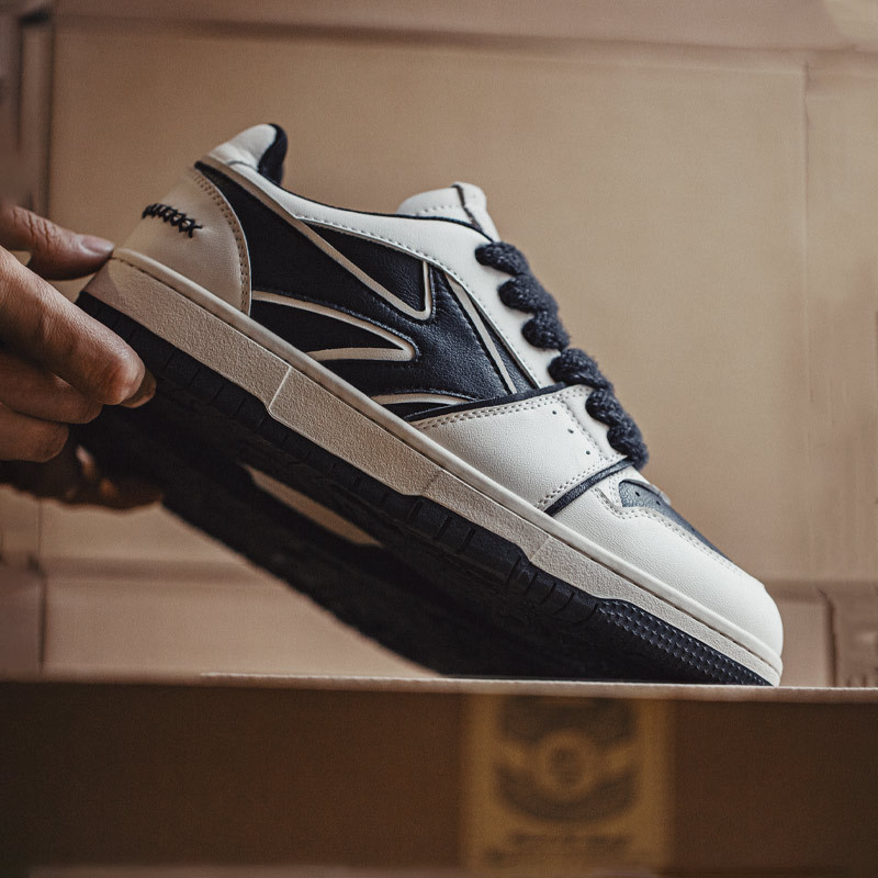 Maden Reversed Panda Black and White Thick Sole Versatile Breathable Sports and Casual Low Top Shoes