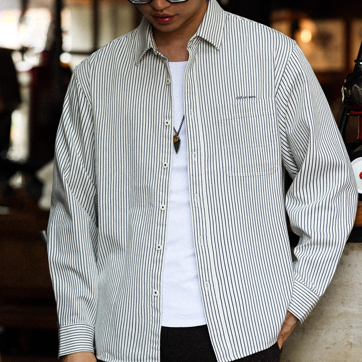 American Style Minimalist Contrasting Striped Men's Embroidered Pocket Shirt