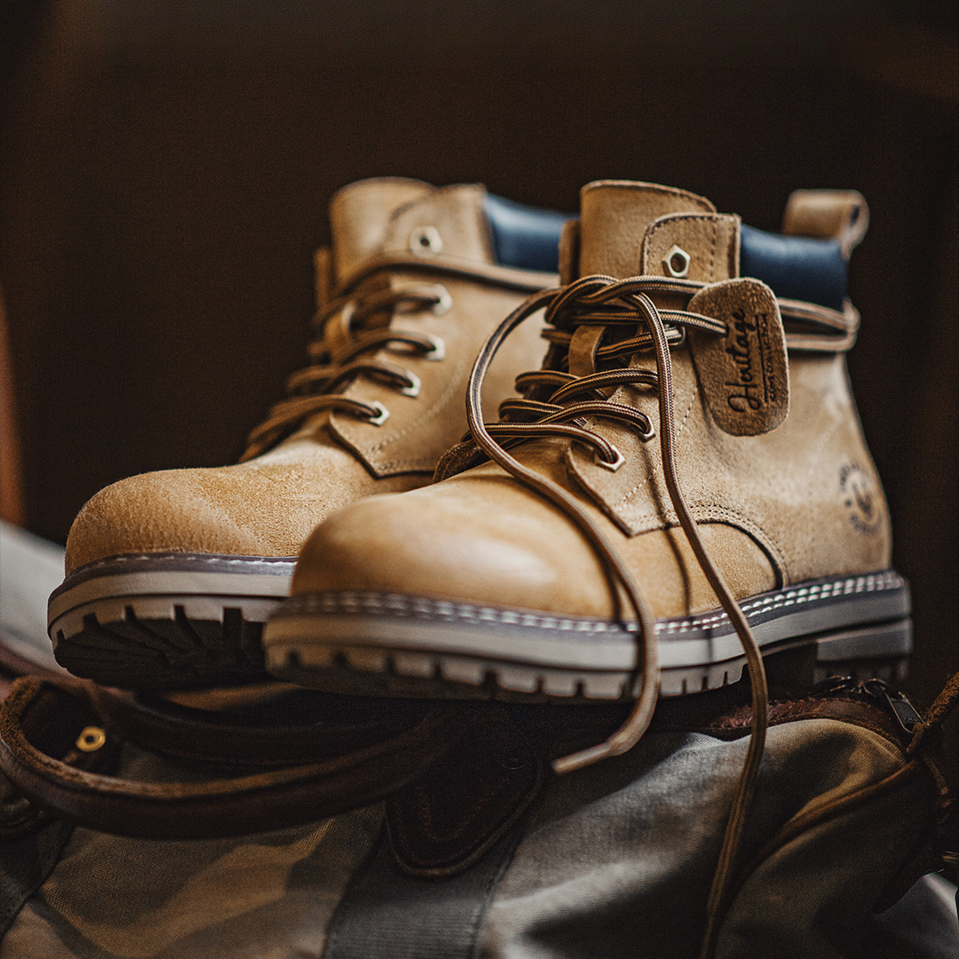 Autumn 2025 New Men'S Casual Mid Top Outdoor American Retro Martin Boots