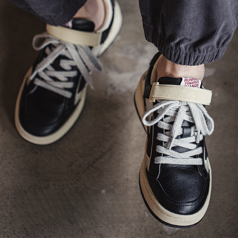 Madden Autumn New Skateboard Shoes Men's Casual Sports Street Style Versatie Shoes Breathable Flat Black and White Retro Board Shoes