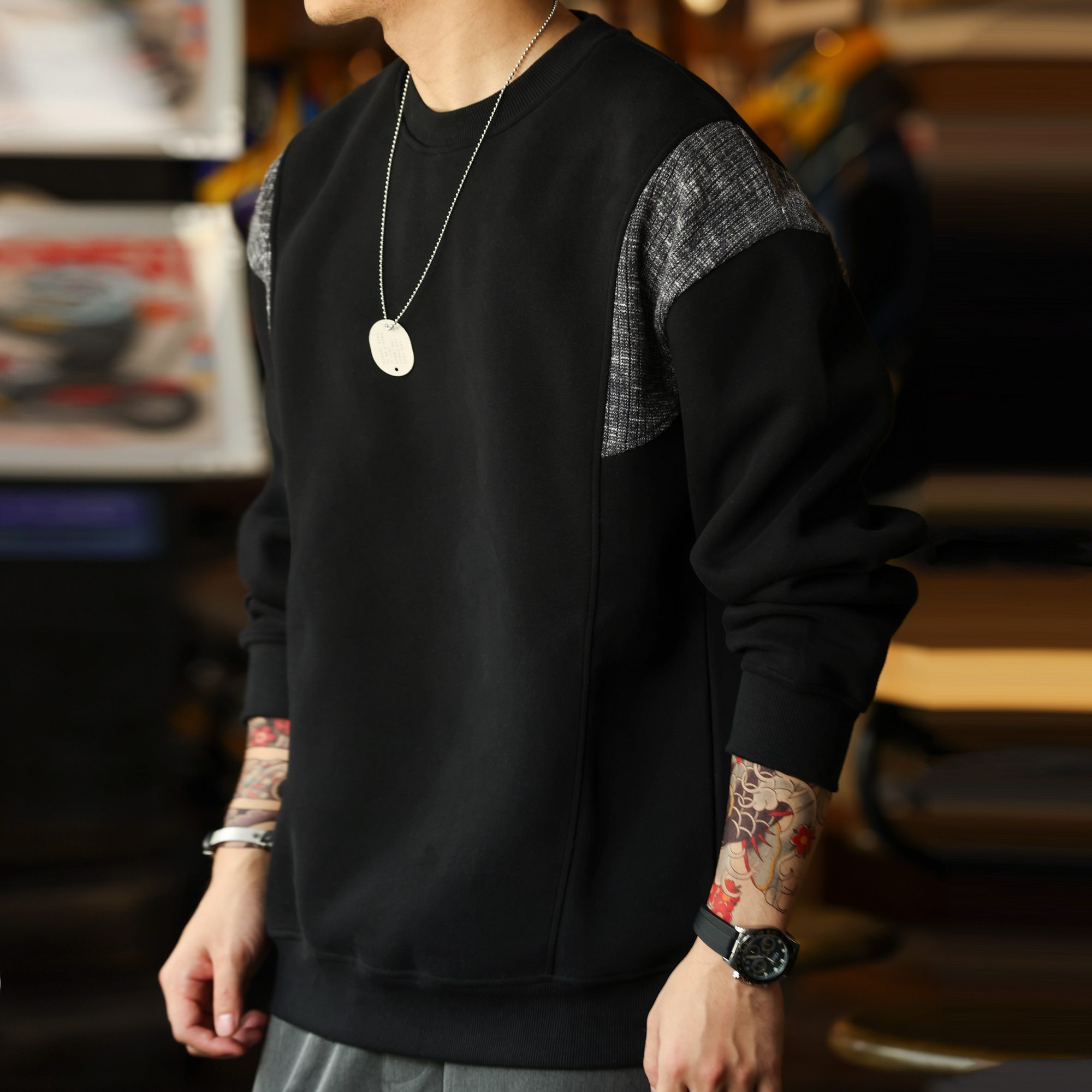 Autumn American Retro Round Neck Men's 420g Casual Top