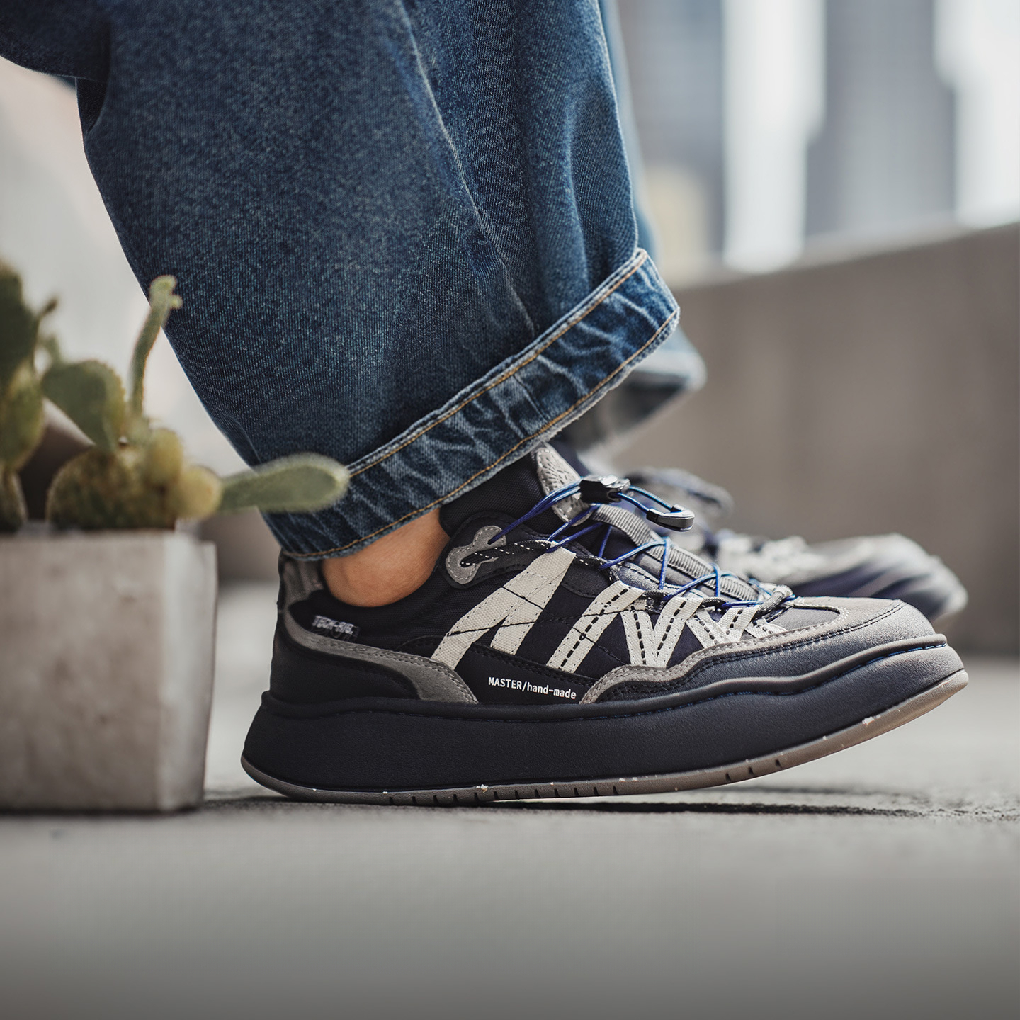 Black Beach Mountain Series Thick Bottom New Light Outdoor Functional Style Casual Shoes