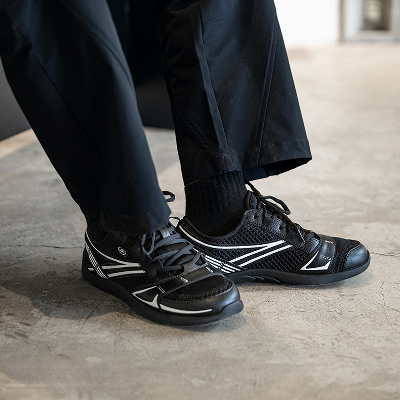 Men's summer breathable mesh sports thin soled commuting casual shoes