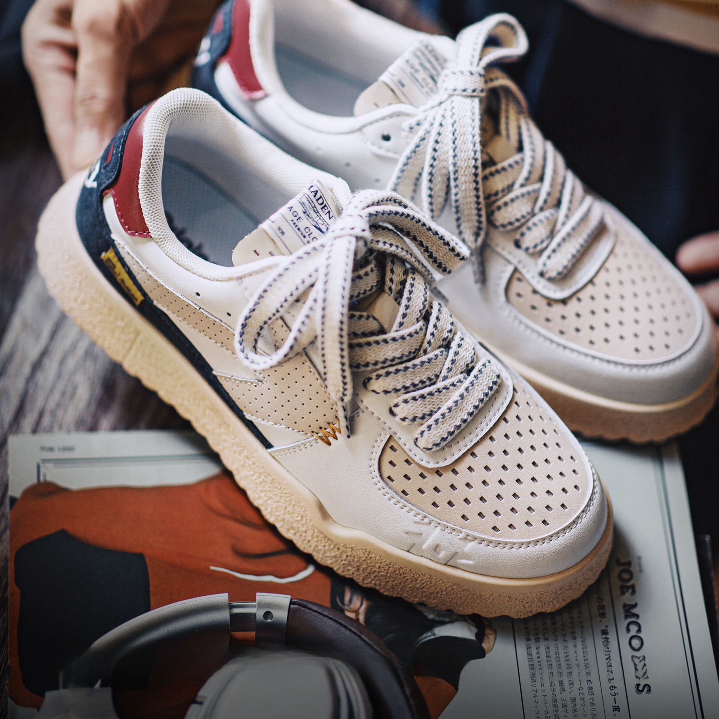 Legacy Arrow American Retro Splicing Low cut Casual Shoes