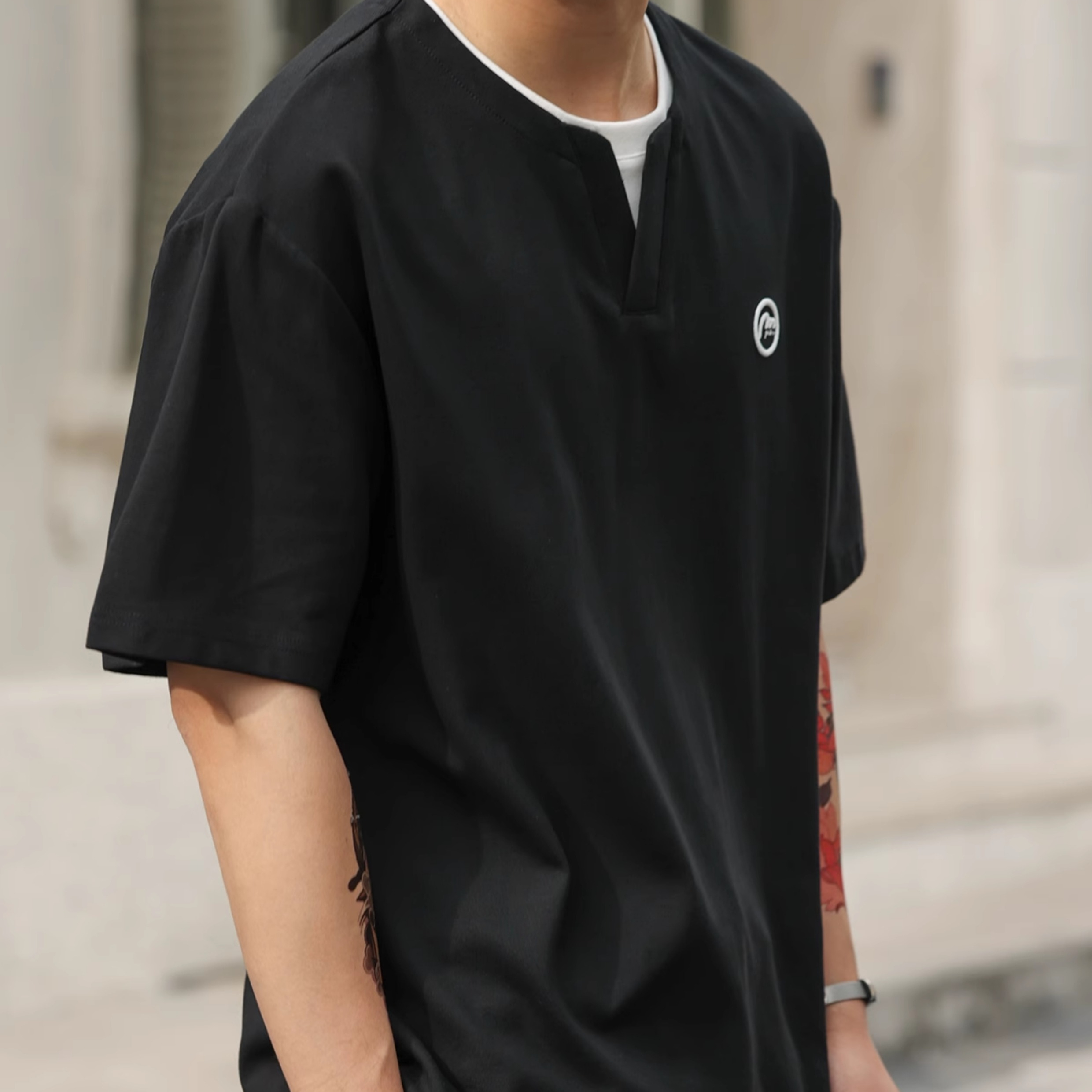 American style fake two V-neck design men's 220g casual embroidered T-shirt