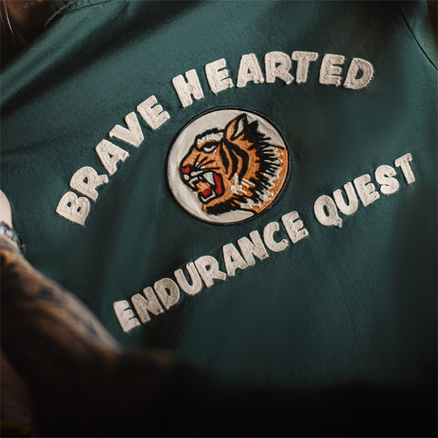 American retro embroidery lapel, dark green pure cotton long sleeved shirt