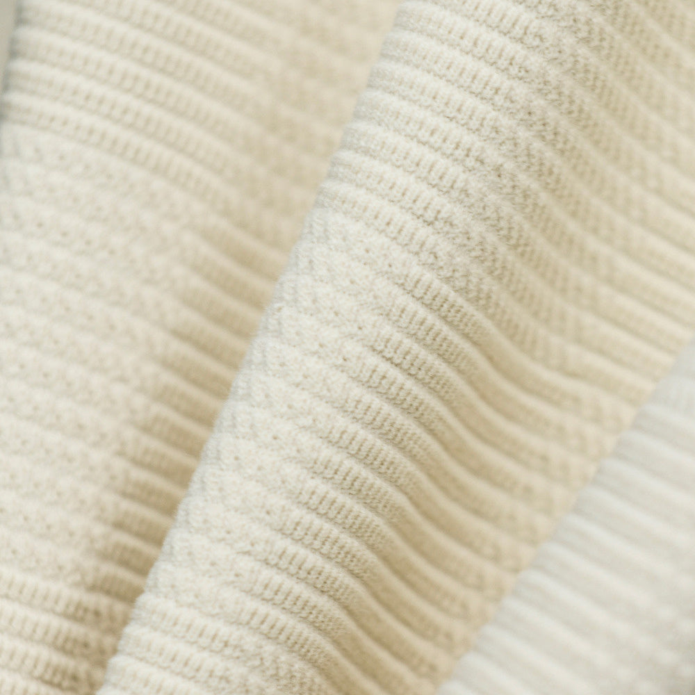 Autumn casual jacquard checkered design sense round neck sweatshirt with spliced sleeves and layered pullover top