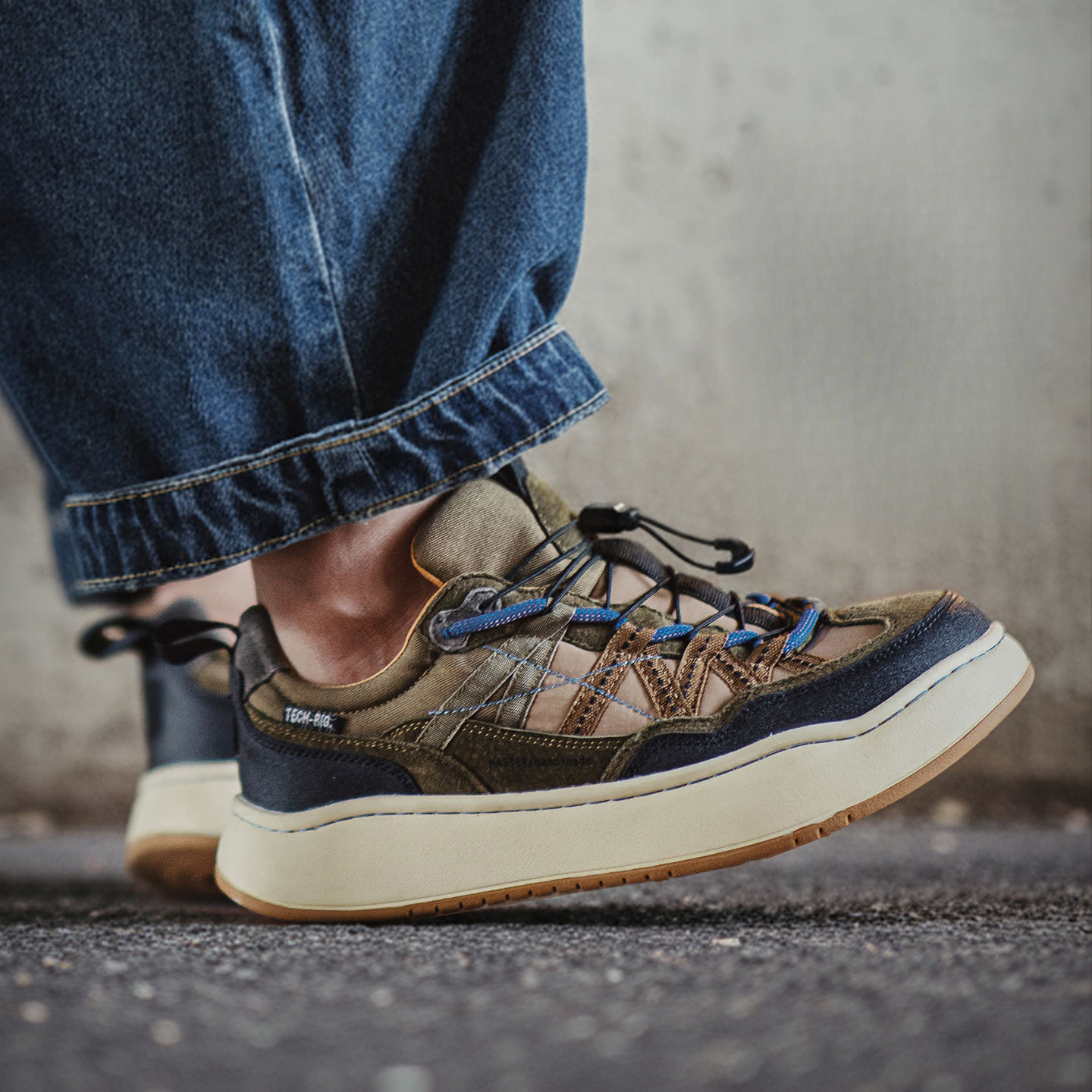 New Men'S Thick Soled Height Increasing Mountain Functional Style Sports And Leisure Shoes