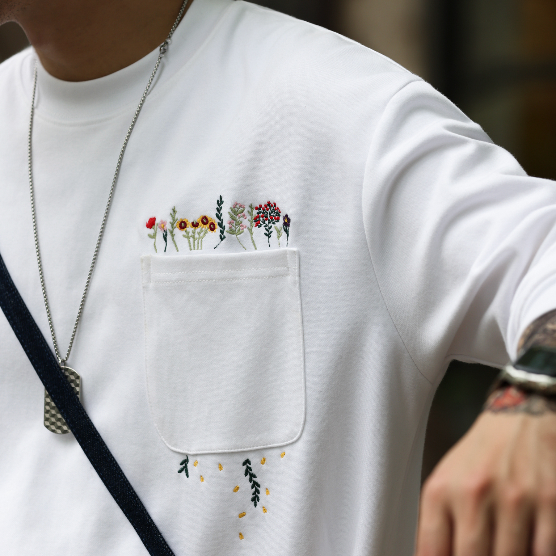 American Casual  Embroidery Men'S Loose Pocket Design 300g Long Sleeved T-Shirt