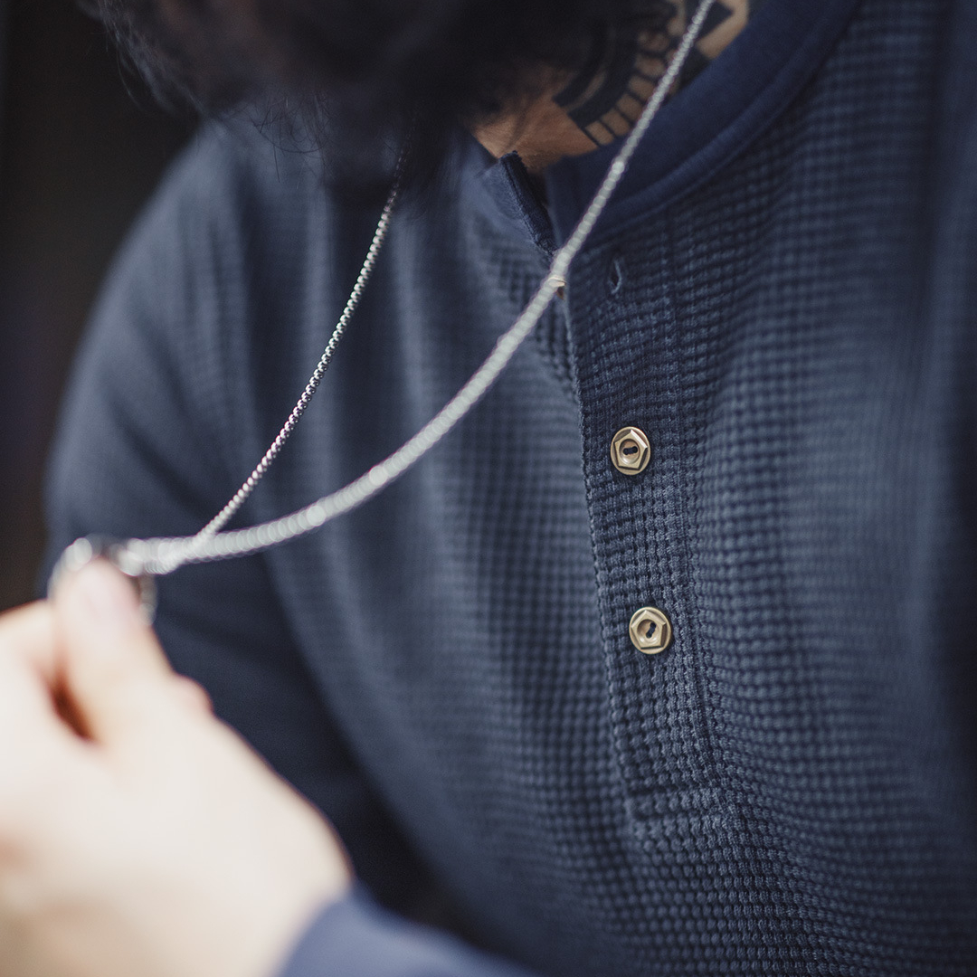 MADEN Retro Waffle Knitted Henley Shirt Slim Fit Amekaji Solid Color Long Sleeve T-shirt