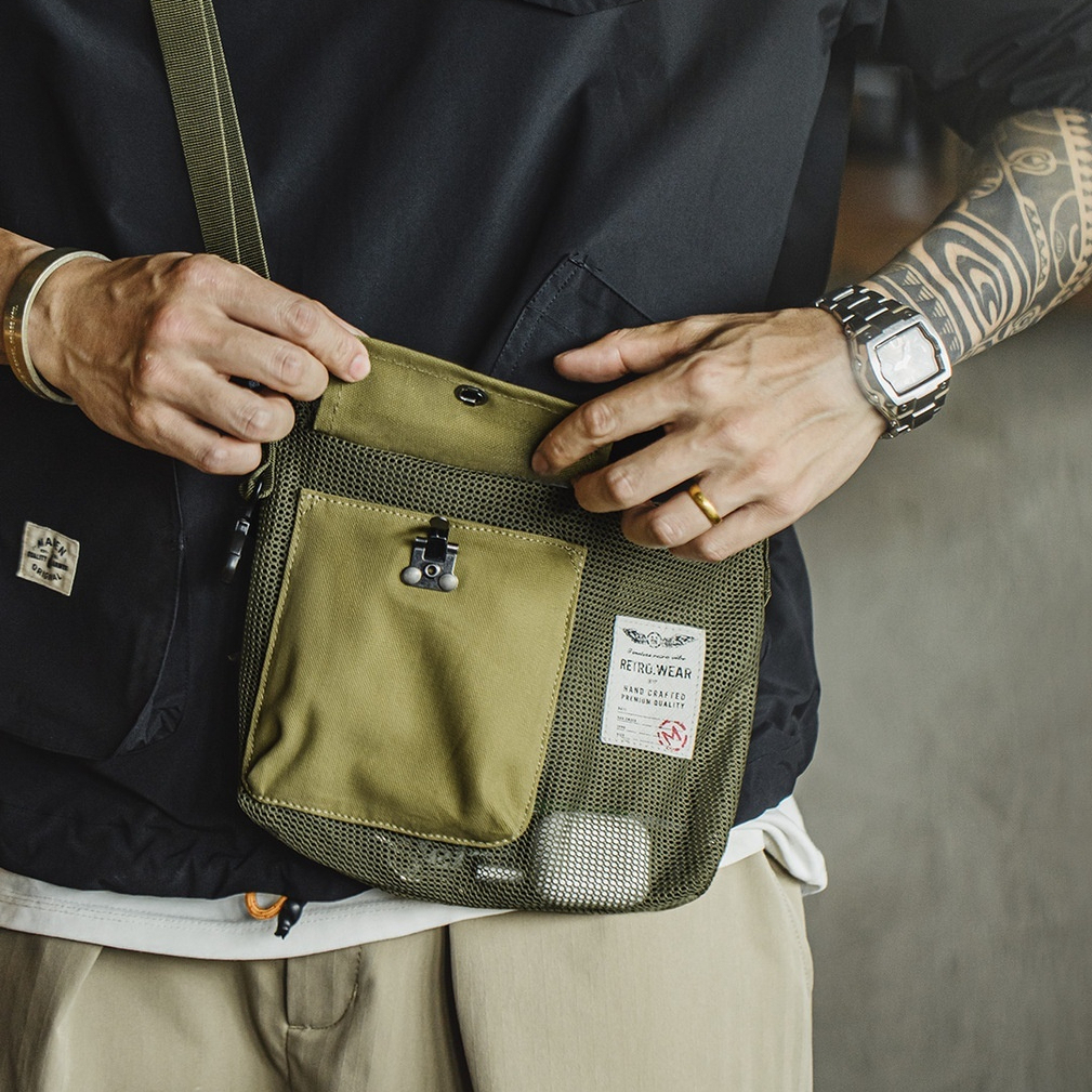 Mountain outdoor lightweight messenger crossbody bag