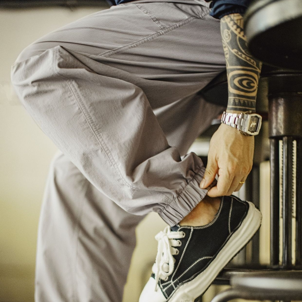 American Casual Men's Waterproof Thin Commuting Leg Tied Pants