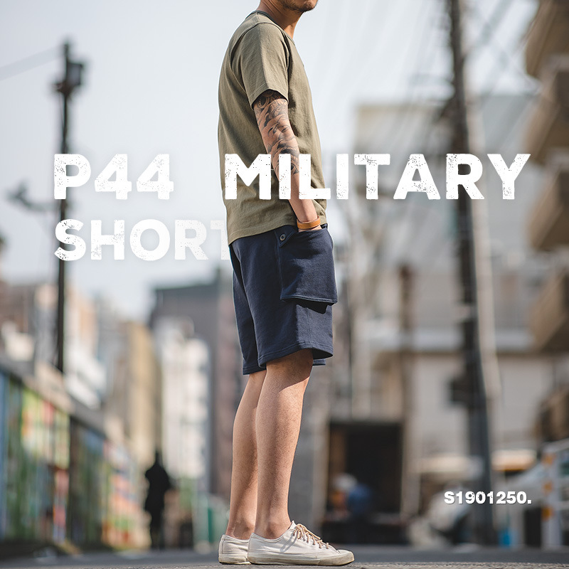 Maden P44 Knitted shorts with large pockets, sporty retro Amikaki capriss