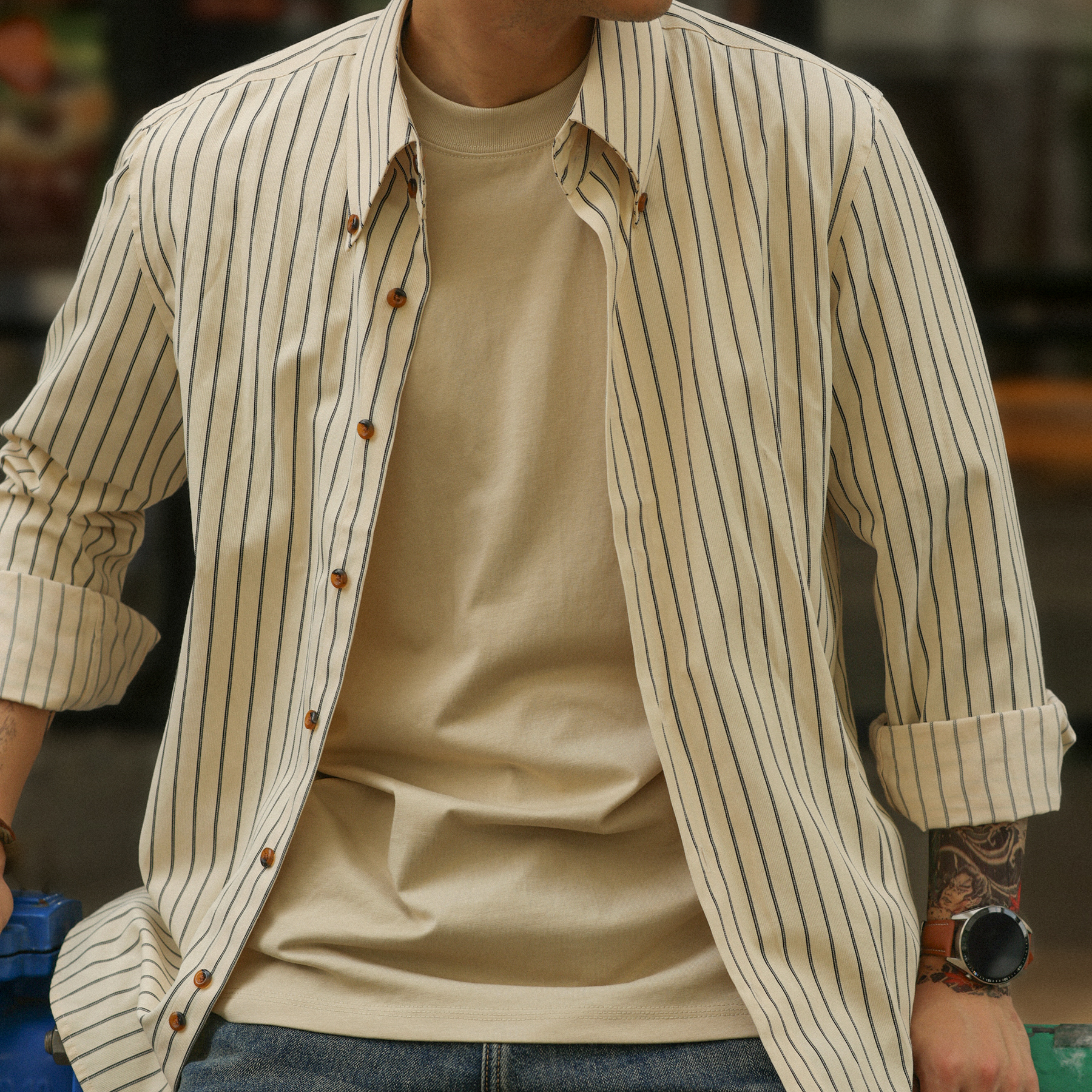 American Retro Thin Coffee Striped Men's  Slim Fit Commuting Casual Shirt