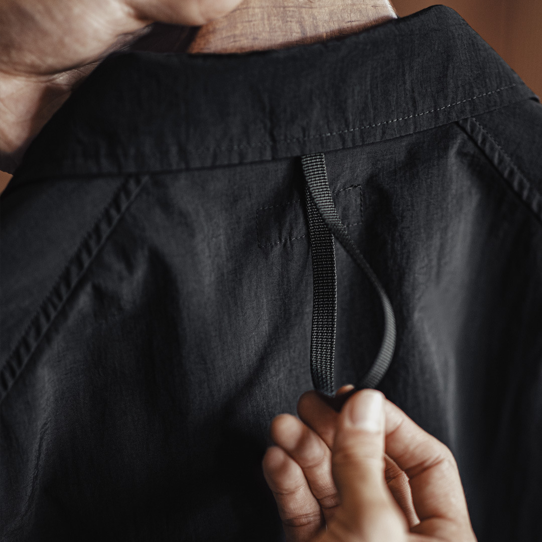 American black Balmain collar long commuting trench coat