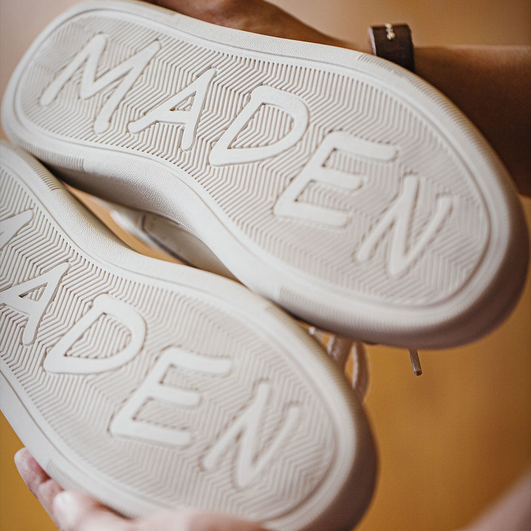 American Versatile Thick Soled White Round Toe Classic Casual Shoes