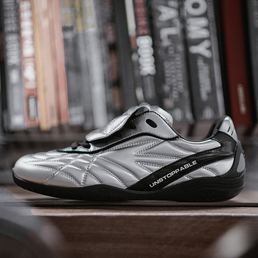 2025 New Lightweight Soft Bottom Sports and Leisure Thin Bottom Trendy Shoes