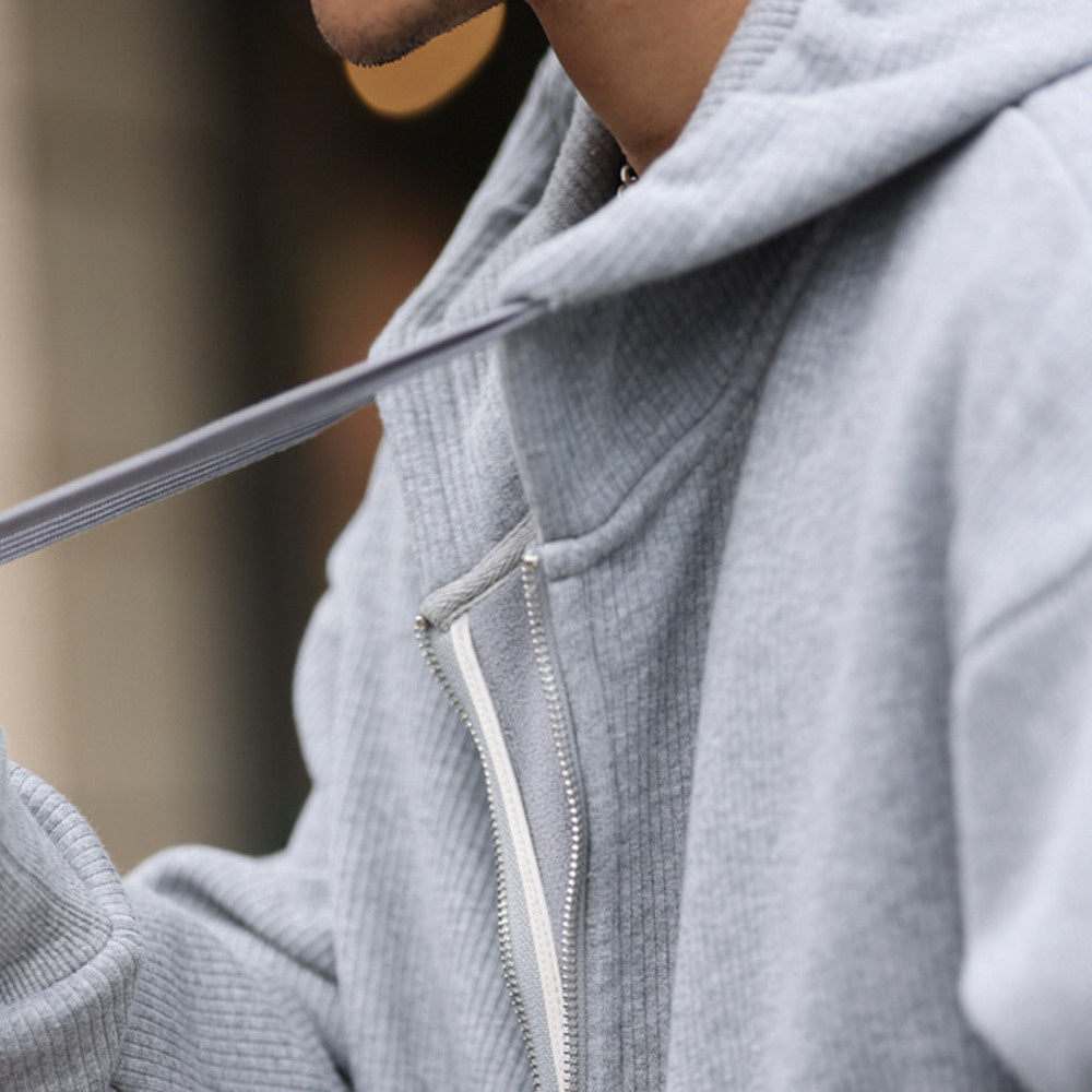 Heavy duty fleece cardigan hooded sweatshirt for men with loose pit stripes, paired with a warm jacket