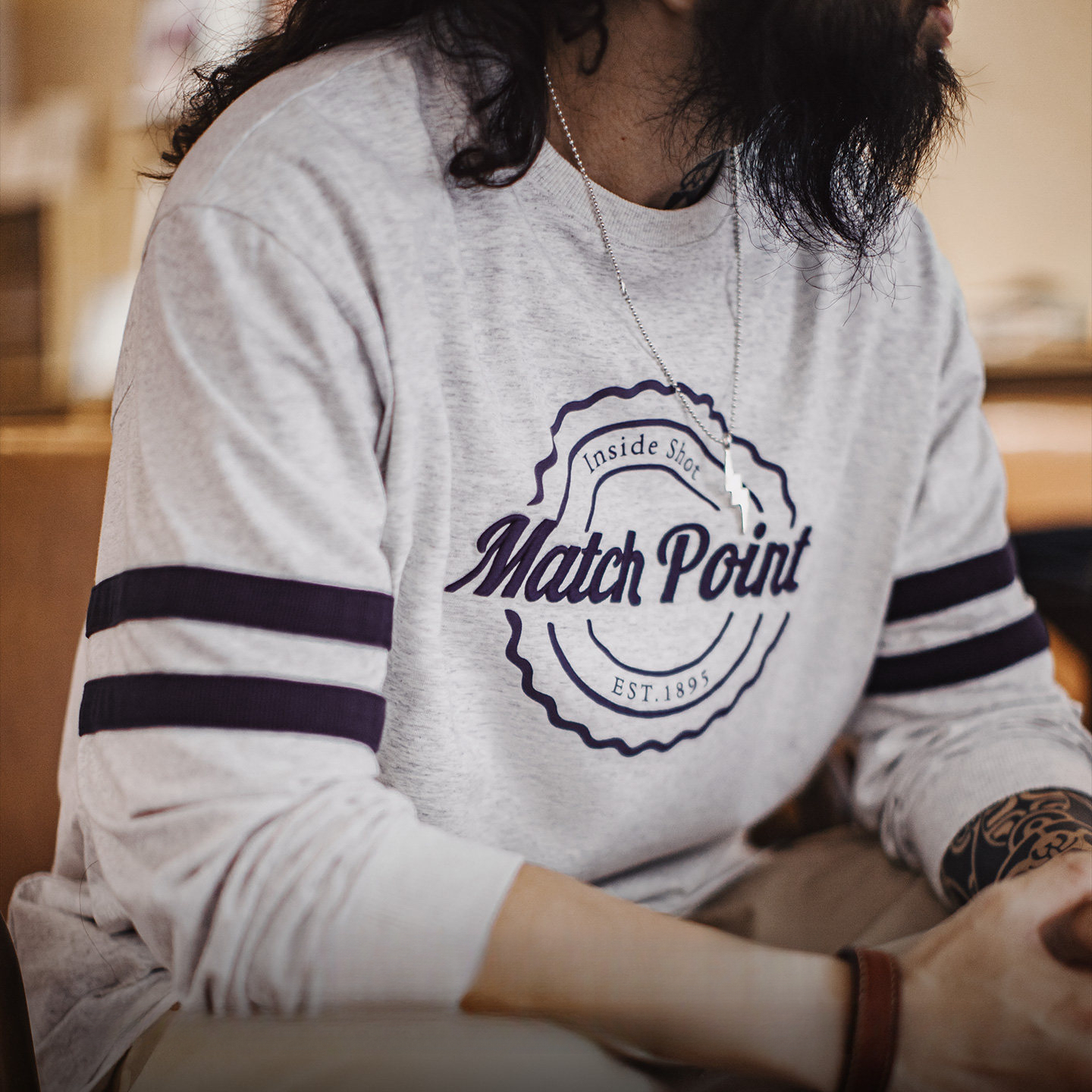 American Striped Embroidered Round Neck Gray Thin Commuter Long Sleeved T-Shirt