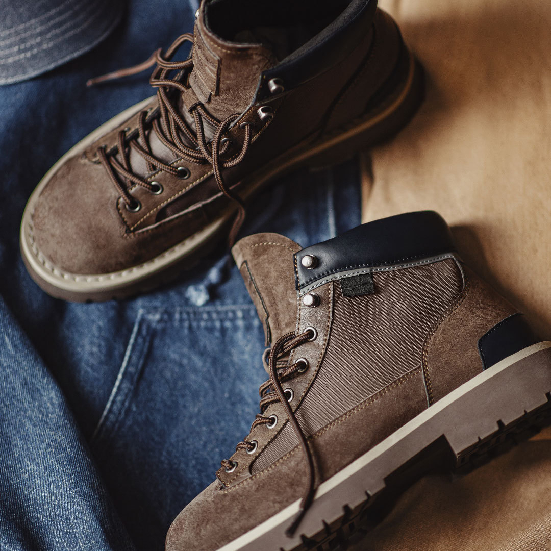 Men'S Autumn And Winter American Retro Mid Top Leather Thick Soled Martin Boots