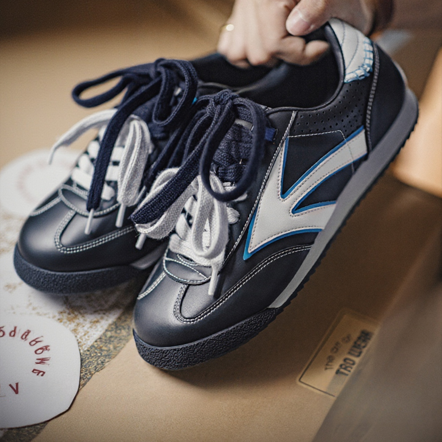 Summer retro men's new versatile soft soled sports and leisure shoes