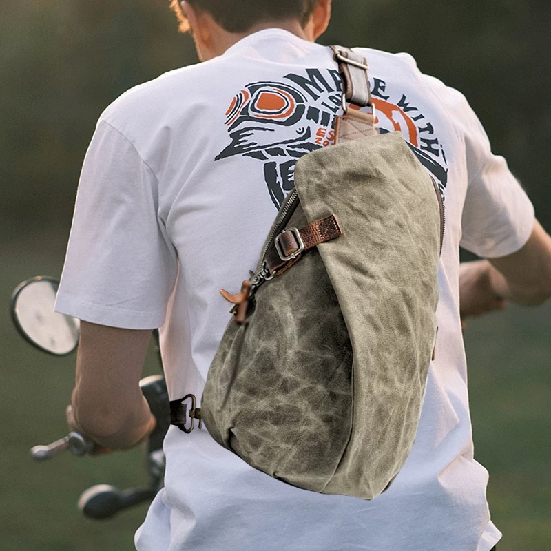 Retro men's waterproof waxed casual canvas crossbody bag