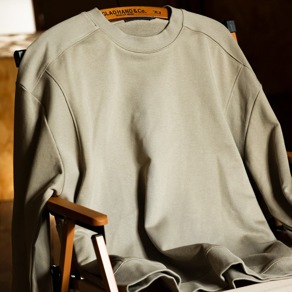 Washed Alman hoodie for men, 390g, worn as an outerwear with round neck ribbed patchwork base coat