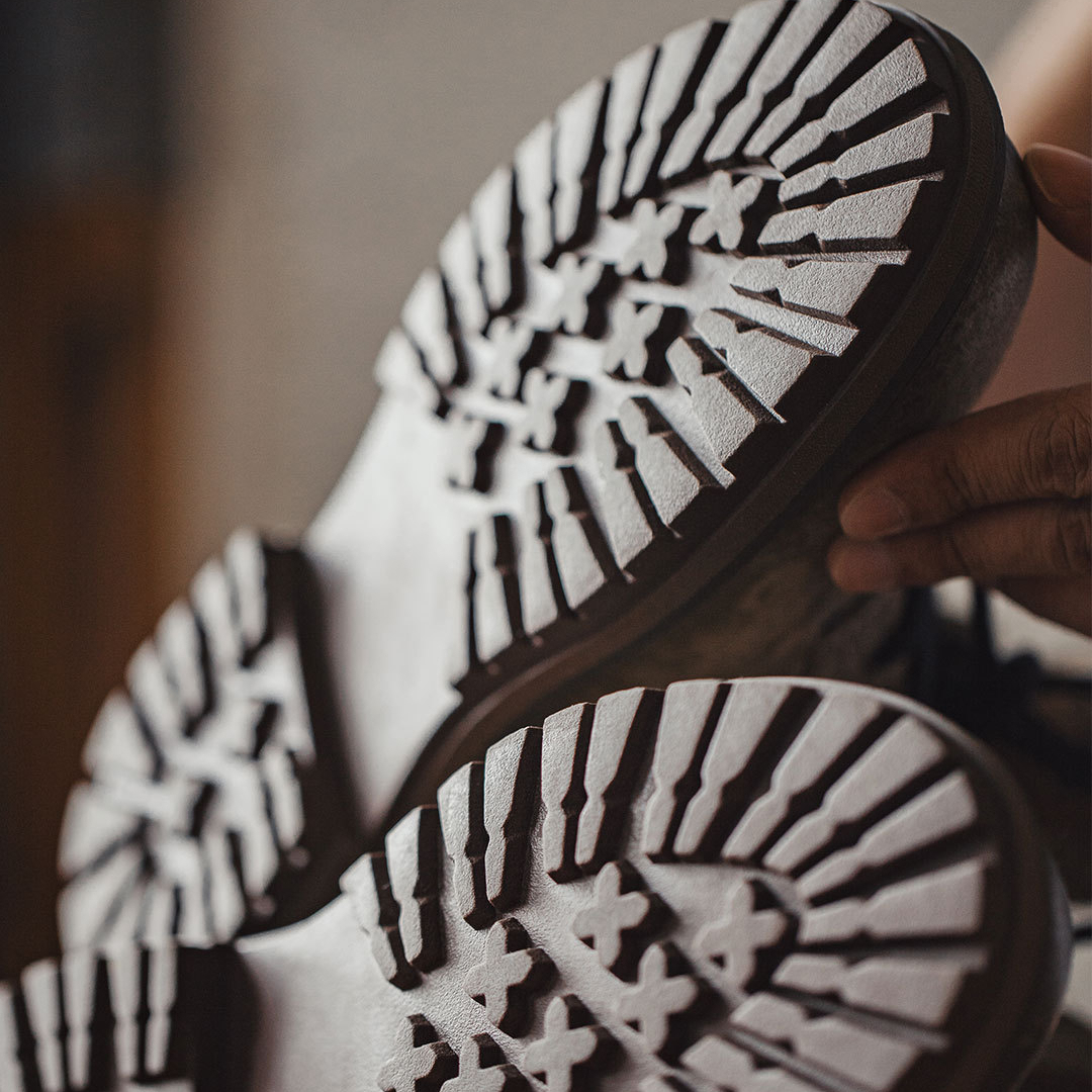 Autumn And Winter New American Retro Leather High-End Brown Mid Top Casual Boots