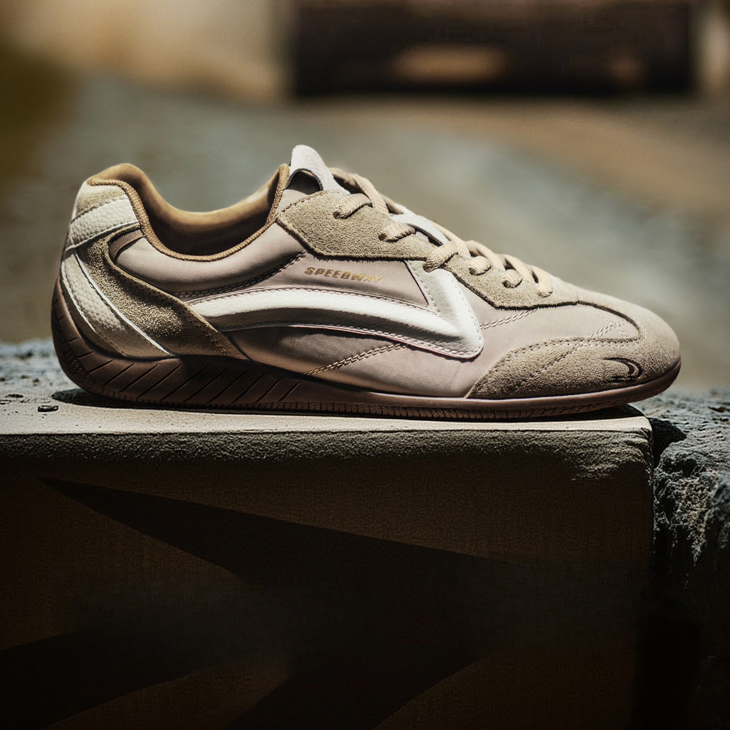Summer new retro breathable thin soled sports and leisure shoes