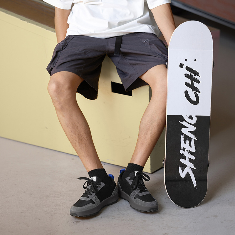 Retro men's summer breathable thick soled commuting mesh sports and leisure shoes