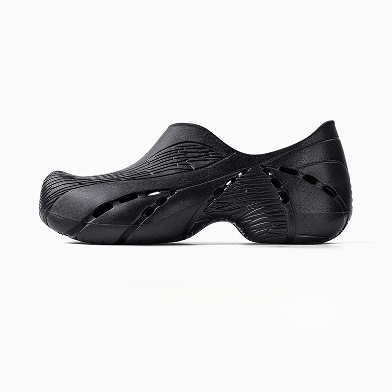 Summer new men's outdoor breathable hole sandals