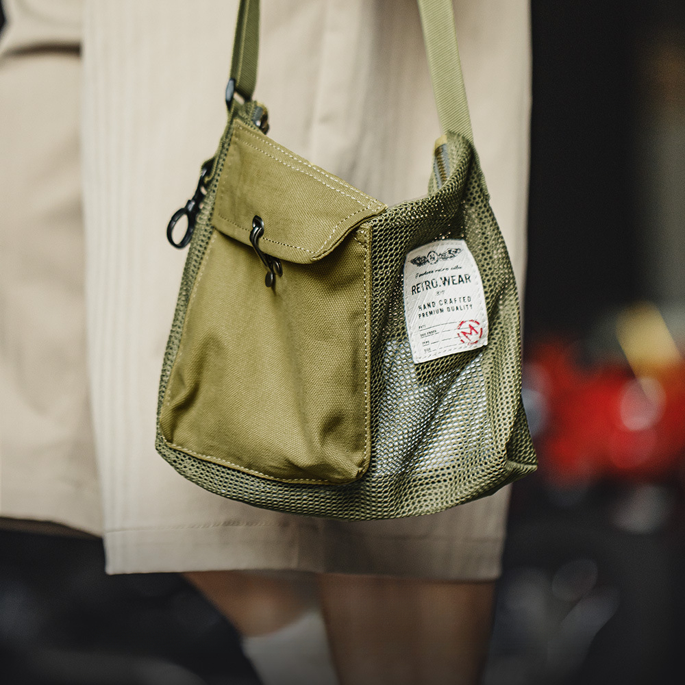 Mountain outdoor lightweight messenger crossbody bag