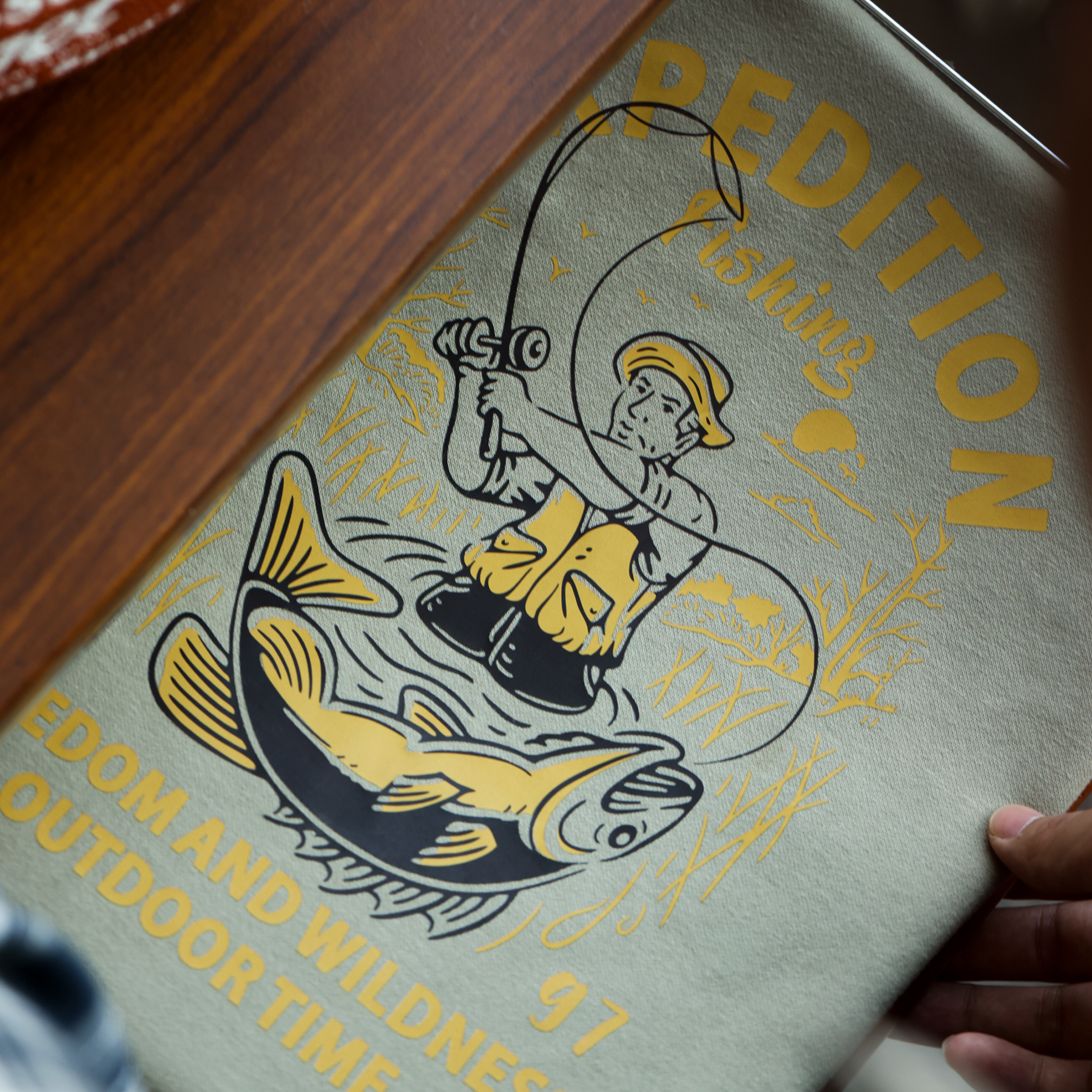 American Retro 300g Cotton Men's Small Collar Fishing Print Gray Green Long Sleeved T-Shirt