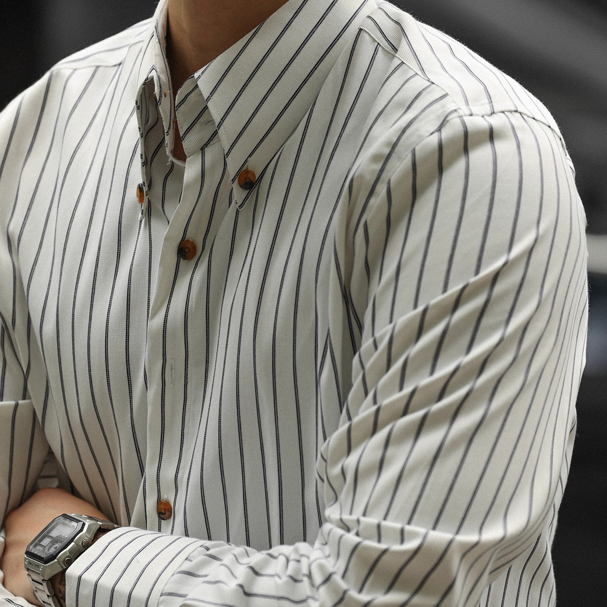 American Retro Thin Coffee Striped Men's  Slim Fit Commuting Casual Shirt